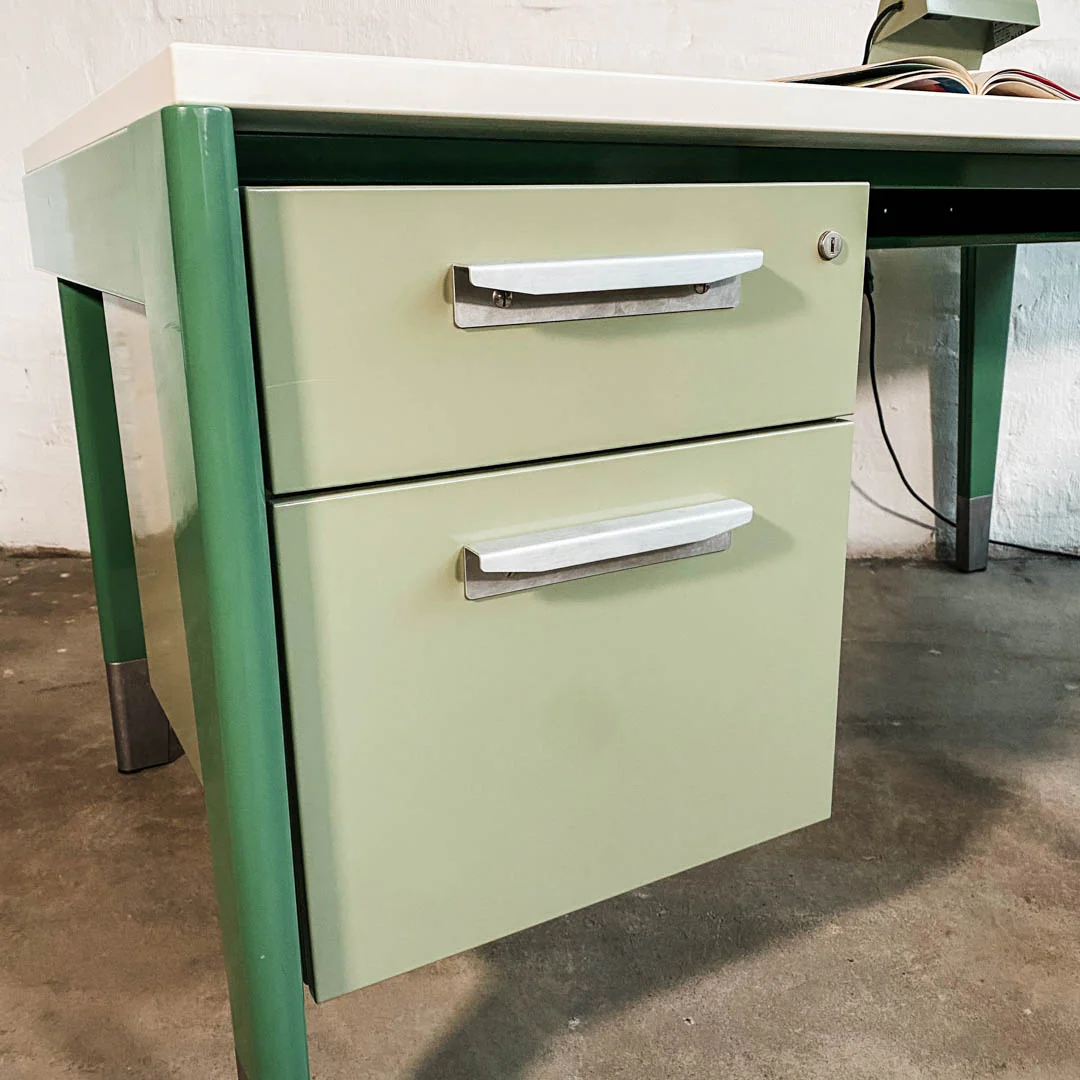 Vitra - Bureau Métallique Raw Edition - Sekretär/Schreibtisch - grün/weiß - Jean Prouvé - sehr guter gebrauchter Zustand - Image 5