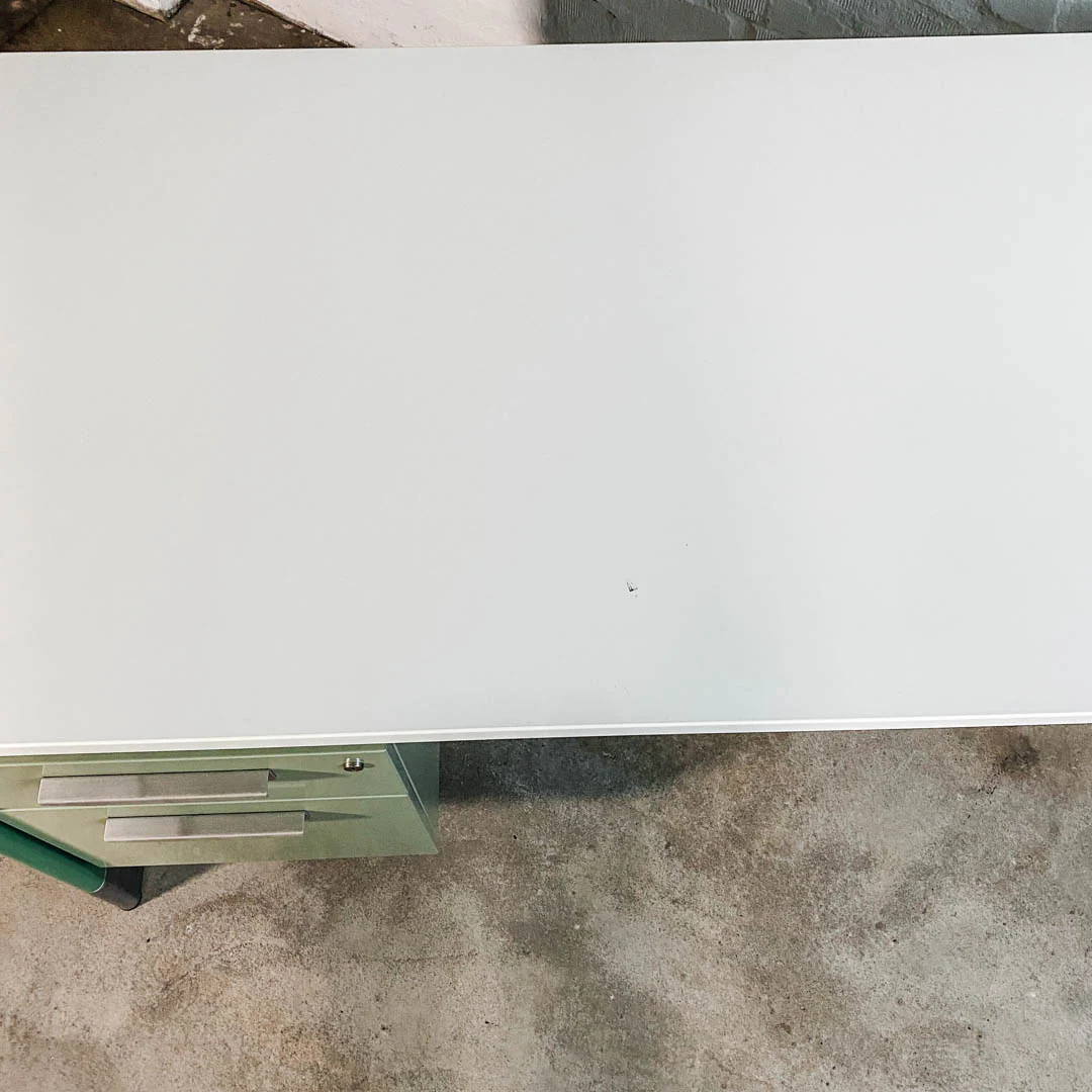 Vitra - Bureau Métallique Raw Edition - Sekretär/Schreibtisch - grün/weiß - Jean Prouvé - sehr guter gebrauchter Zustand - Image 7