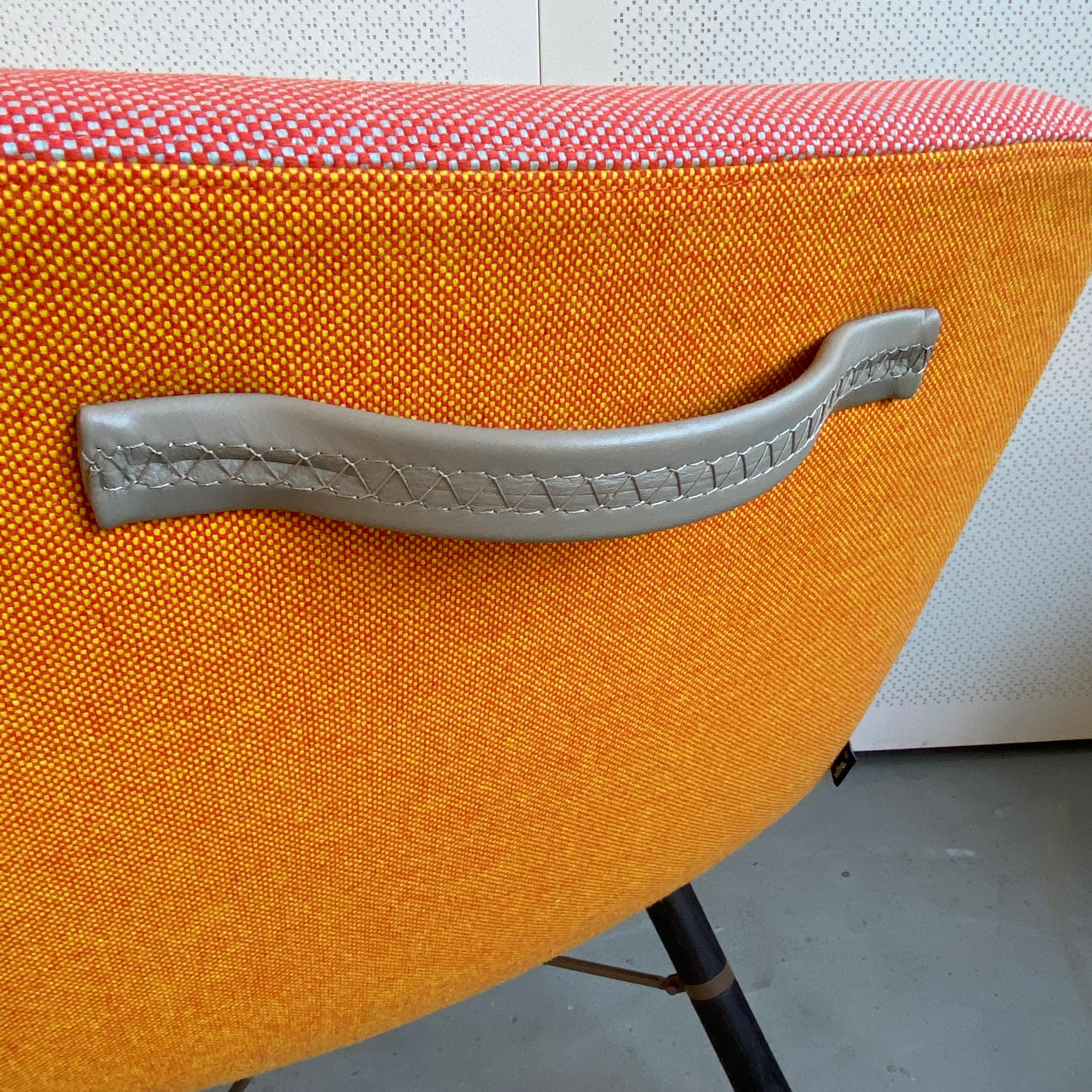 Vitra - East River Chair - Sessel - rot - Ausstellungsstück - Image 10