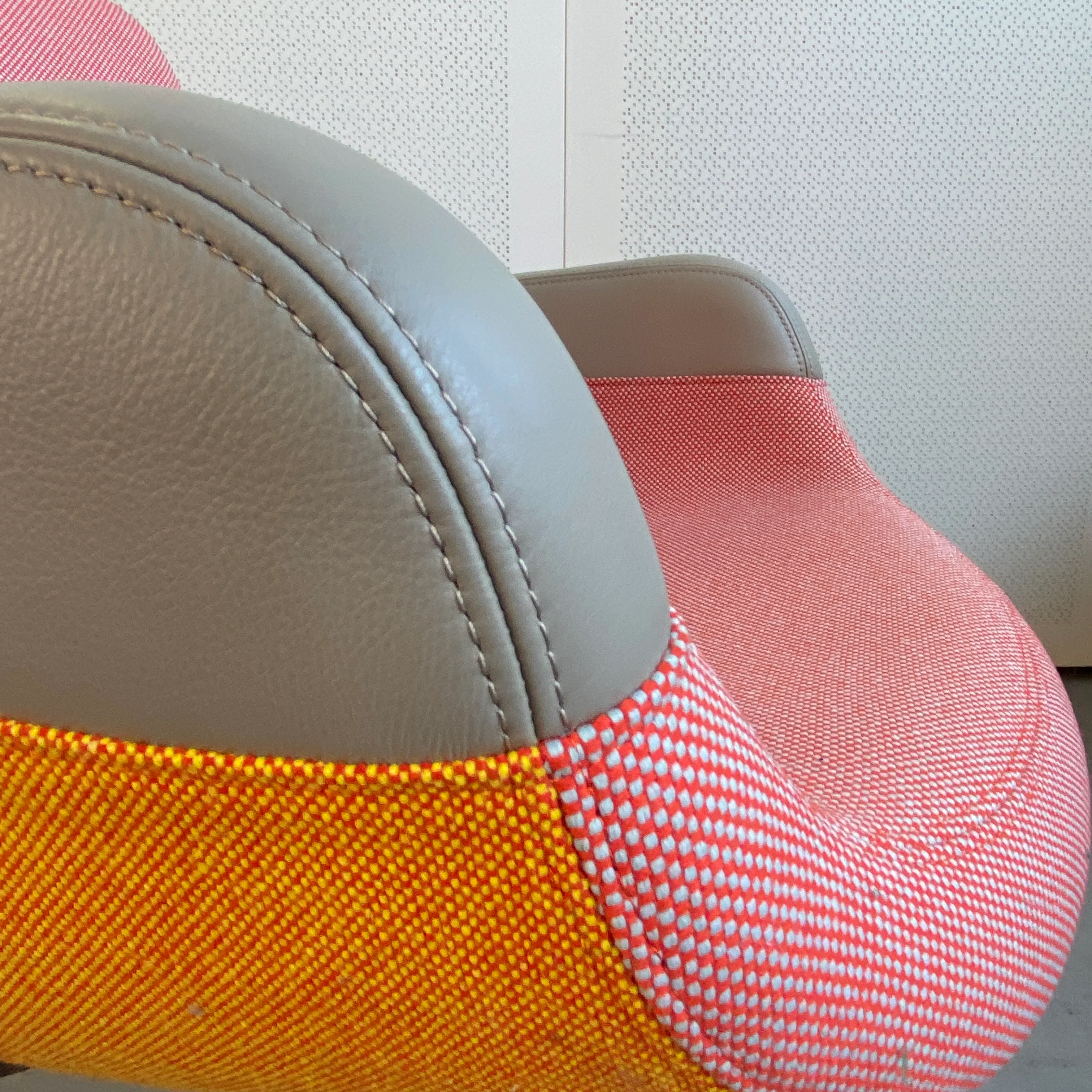 Vitra - East River Chair - Sessel - rot - Ausstellungsstück - Image 11