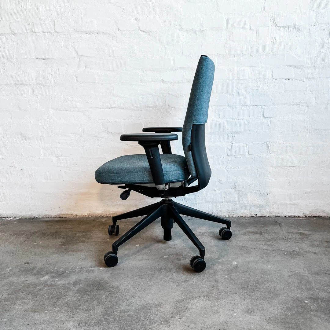 Vitra - ID Soft - Bürodrehstuhl - eisblau/schwarz - Antonio Citterio - gebrauchte TOP Qualität - Image 3