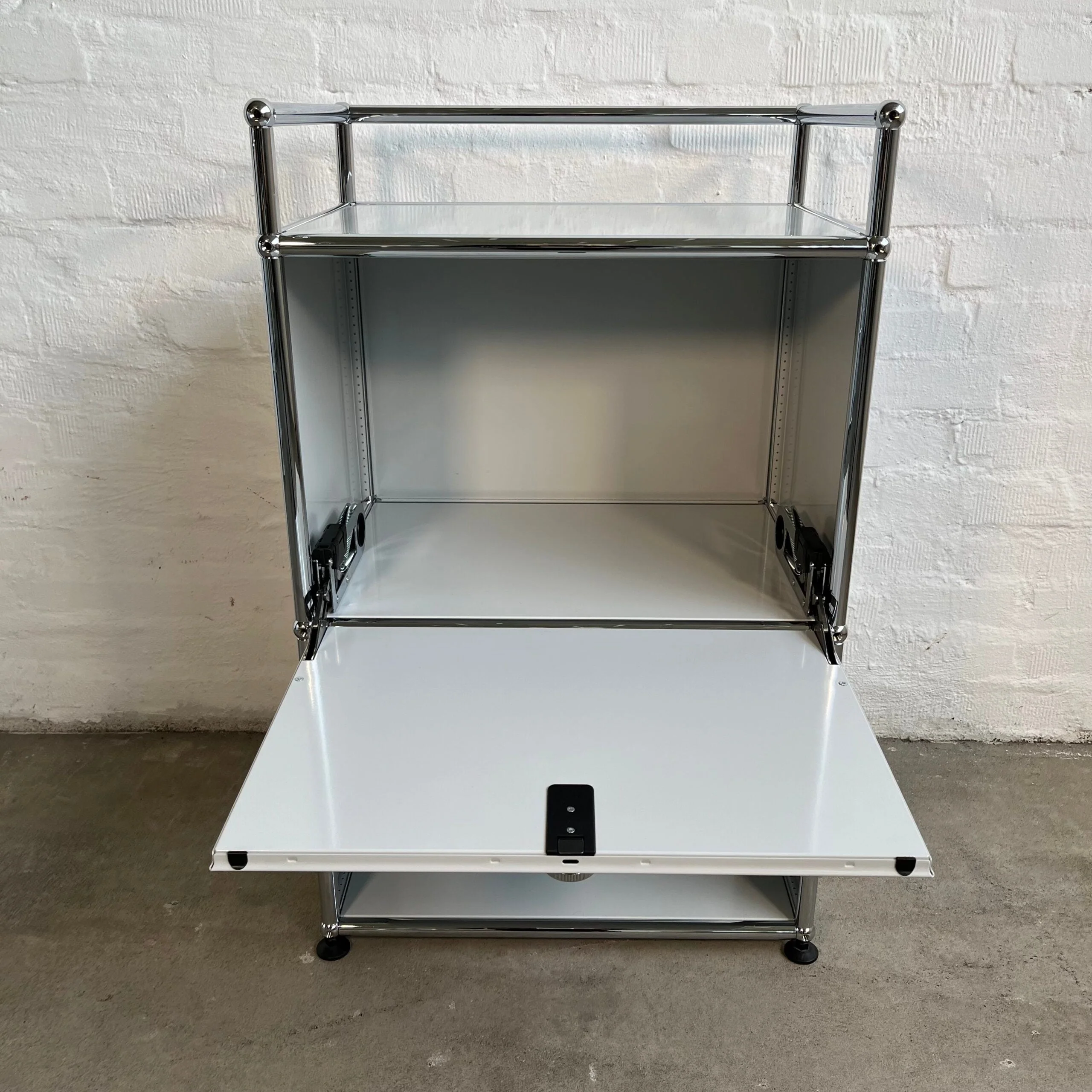 USM Haller - Bar-Regal - lichtgrau - gebrauchter TOP Zustand - Image 4