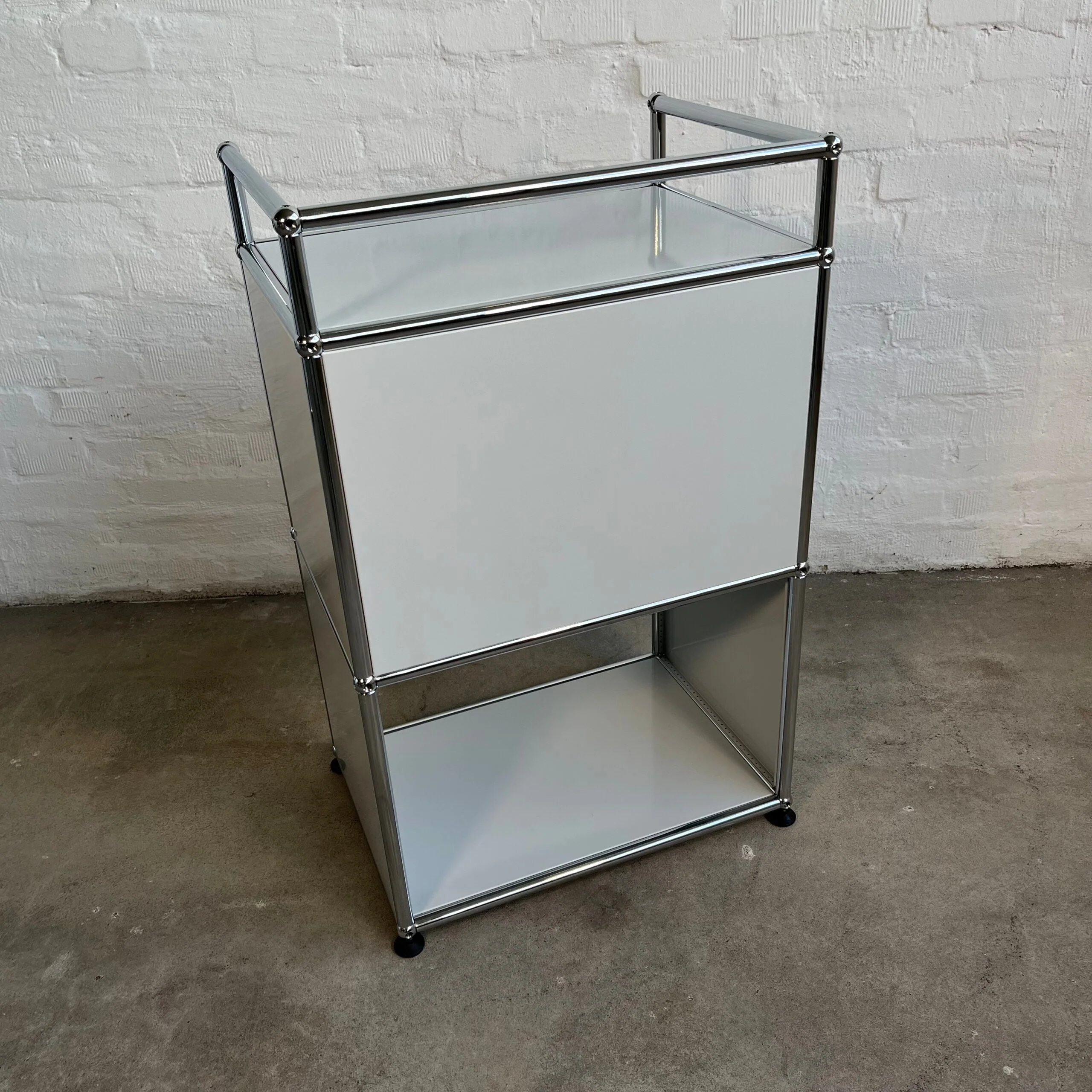 USM Haller - Bar-Regal - lichtgrau - gebrauchter TOP Zustand - Image 5