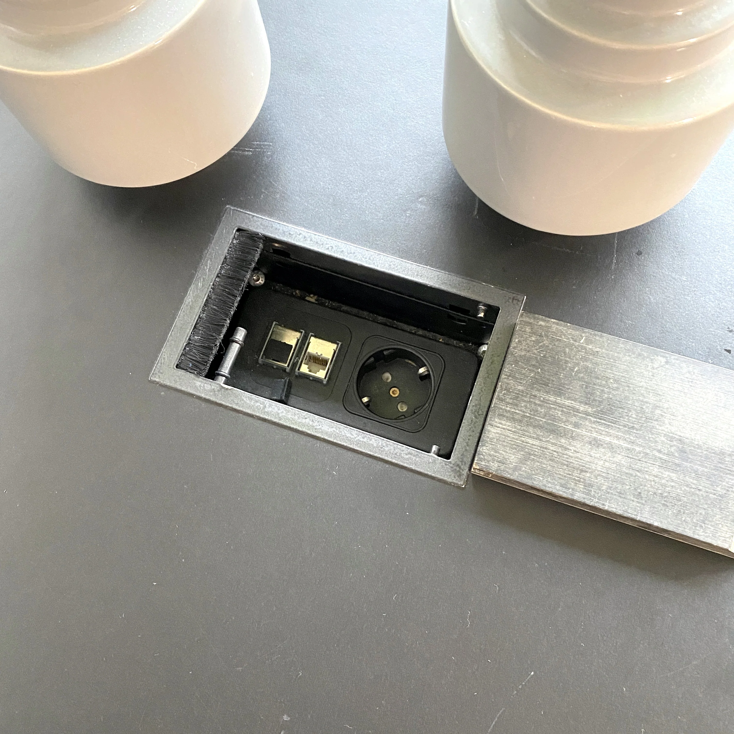 Molteni - LessLess  - Tisch - schwarz - Jean Nouvel - gebrauchte Designermöbel - Image 9