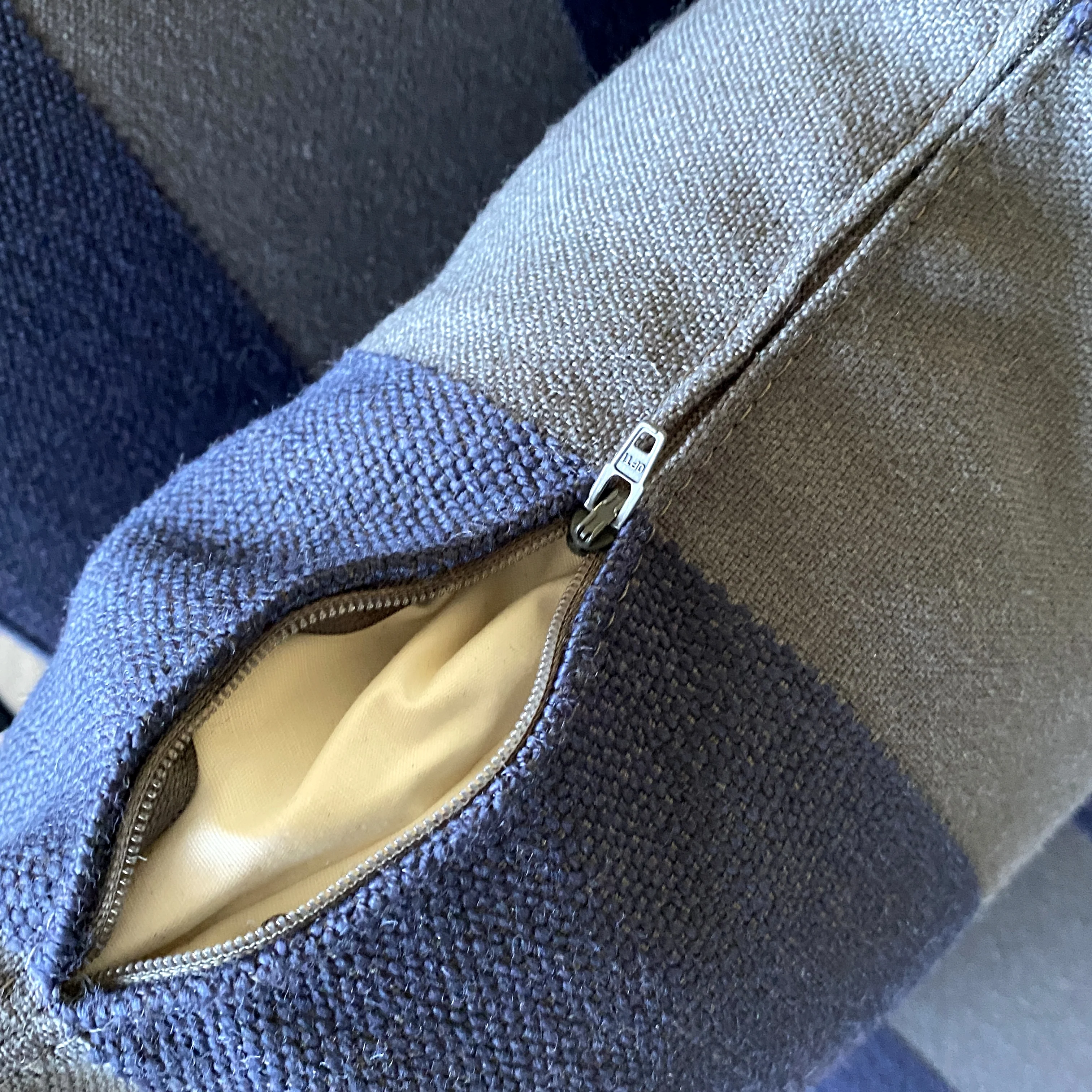 Vitra - Suita - Kissen - 60 x 40 cm - grau/blau gestreift - TOP Zustand - Image 6