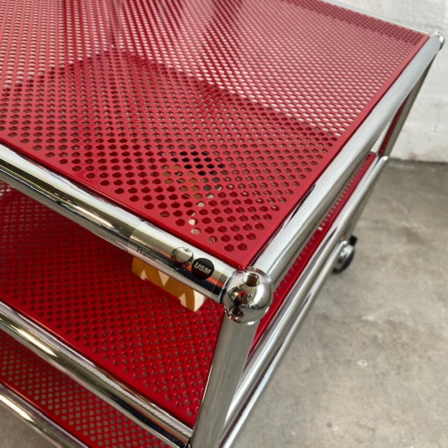 USM Haller - Beistellrollwagen - rot perforiert - gebrauchter TOP Zustand - Image 6