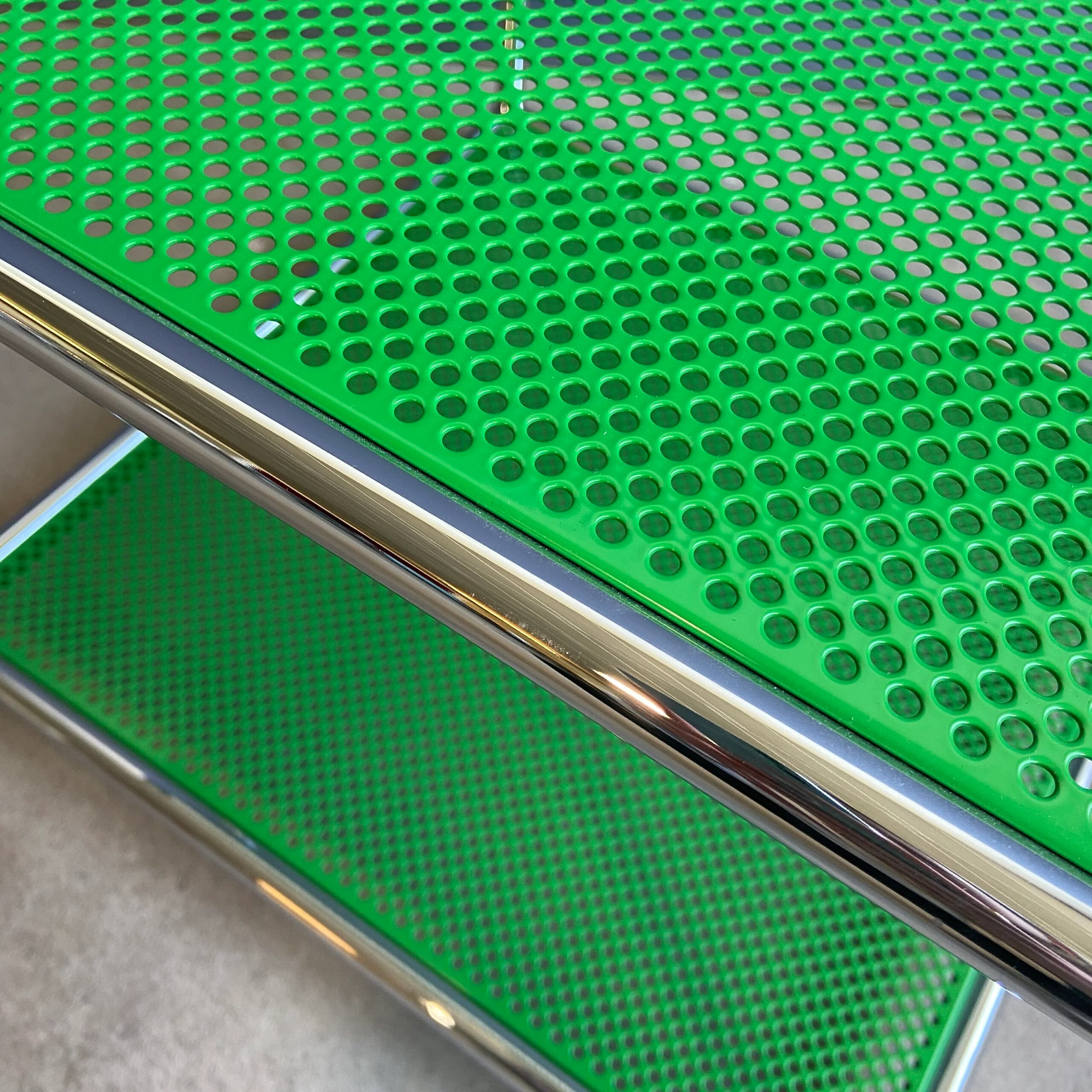 USM Haller - Beistelltisch - grün perforiert - gebrauchter TOP Zustand - Image 6