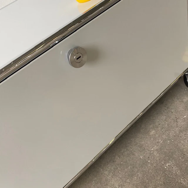 USM Haller - Lowboard - lichtgrau - 50 cm Tiefe - gebrauchter TOP Zustand - Image 8