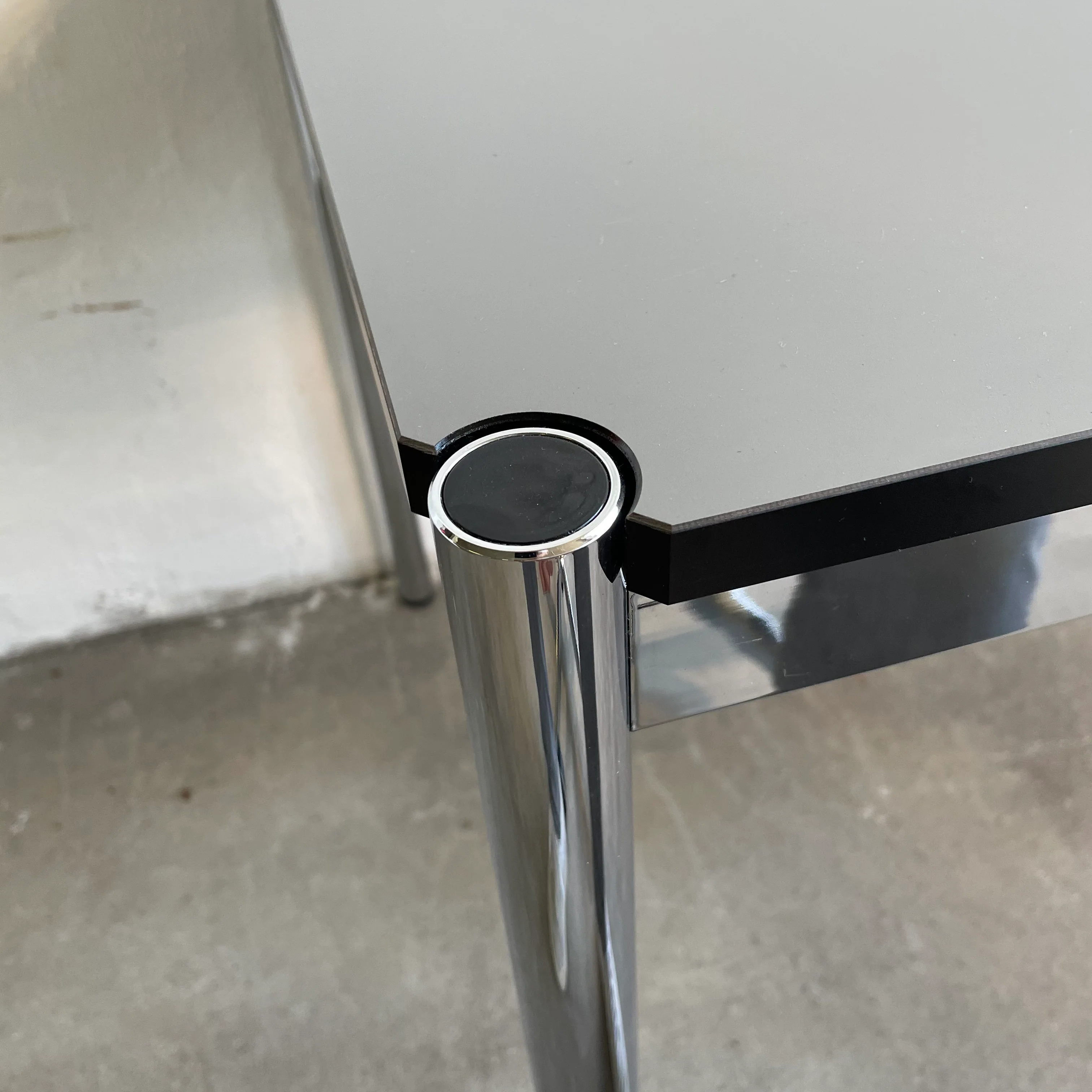 USM Haller - Fenix - Tisch - grau - 150 x 75 cm - gebrauchte TOP Qualität - Image 9