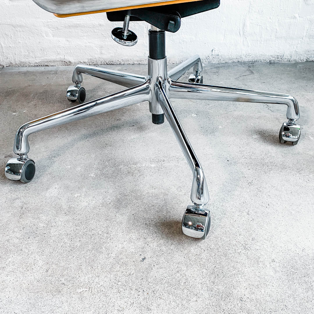 Vitra - Eames Lobby Chair ES 104 - Bürodrehstuhl - Curry - Ray & Charles Eames - gebrauchter TOP Zustand - Image 14