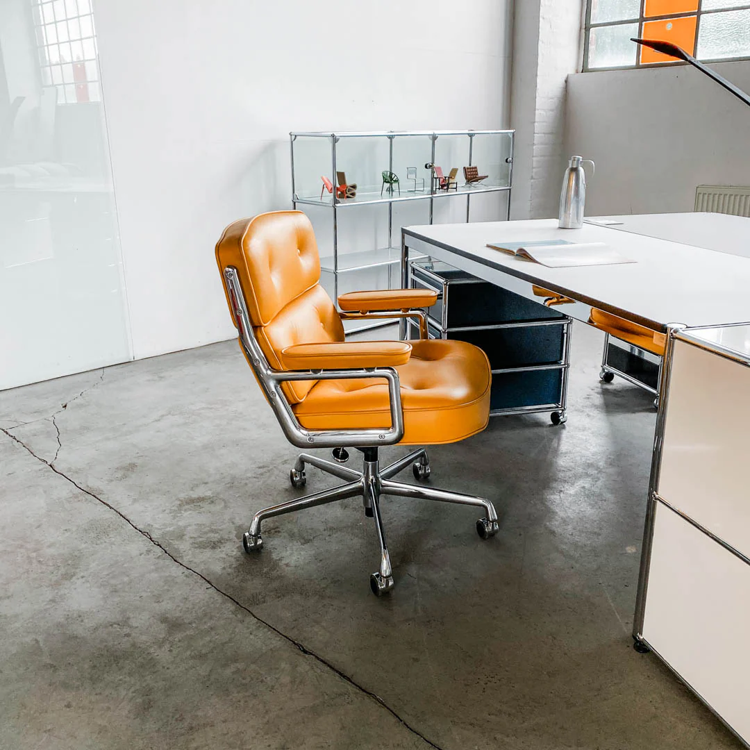 Vitra - Eames Lobby Chair ES 104 - Bürodrehstuhl - Curry - Ray & Charles Eames - gebrauchter TOP Zustand - Image 9